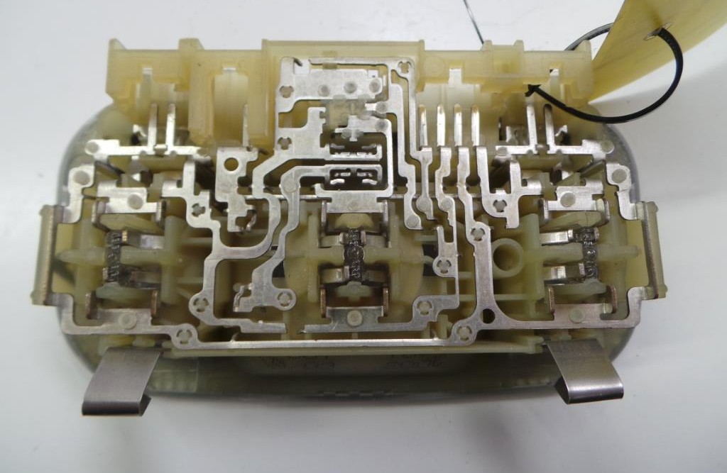 Citroen C4 5-trg. Bj.06 Innenleuchte Leseleuchte vorn 9680713880